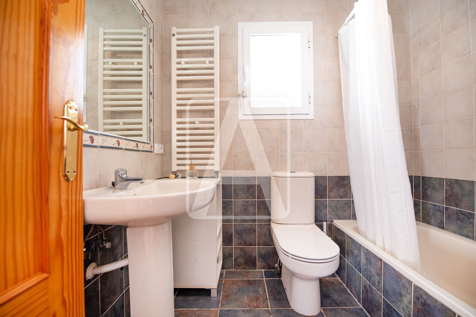 3 chambre Villa/Maison Mitoyenne à vendre à Calpe / Calp avec piscine garage - 325 000 € (Ref: 9529192)