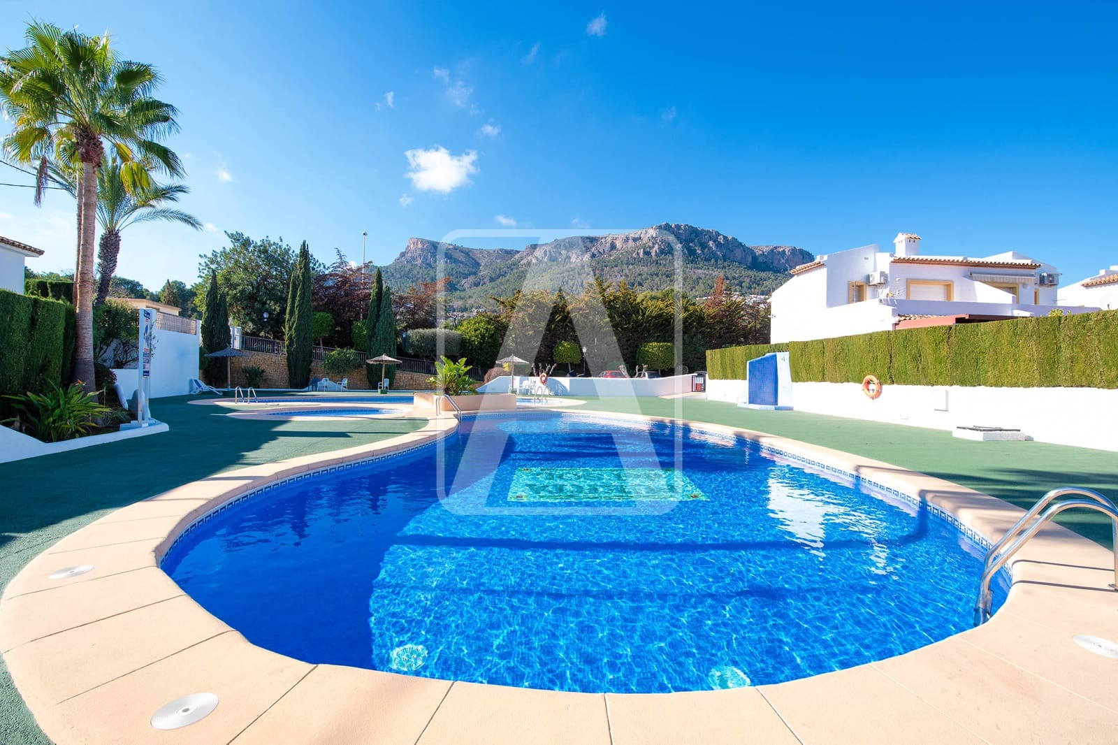 3 chambre Villa/Maison Mitoyenne à vendre à Calpe / Calp avec piscine garage - 325 000 € (Ref: 9529192)