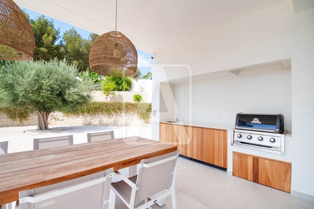 4 soveværelse Villa til salg i Benissa med garage - € 2.250.000 (Ref: 9534525)