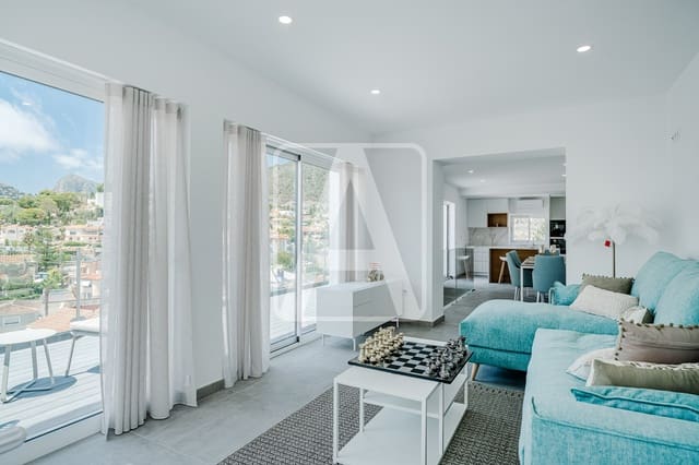 4 makuuhuone Huvila myytävänä paikassa Calpe / Calp mukana uima-altaan 
autotalli - 1 149 000 € (Ref: 9542104)