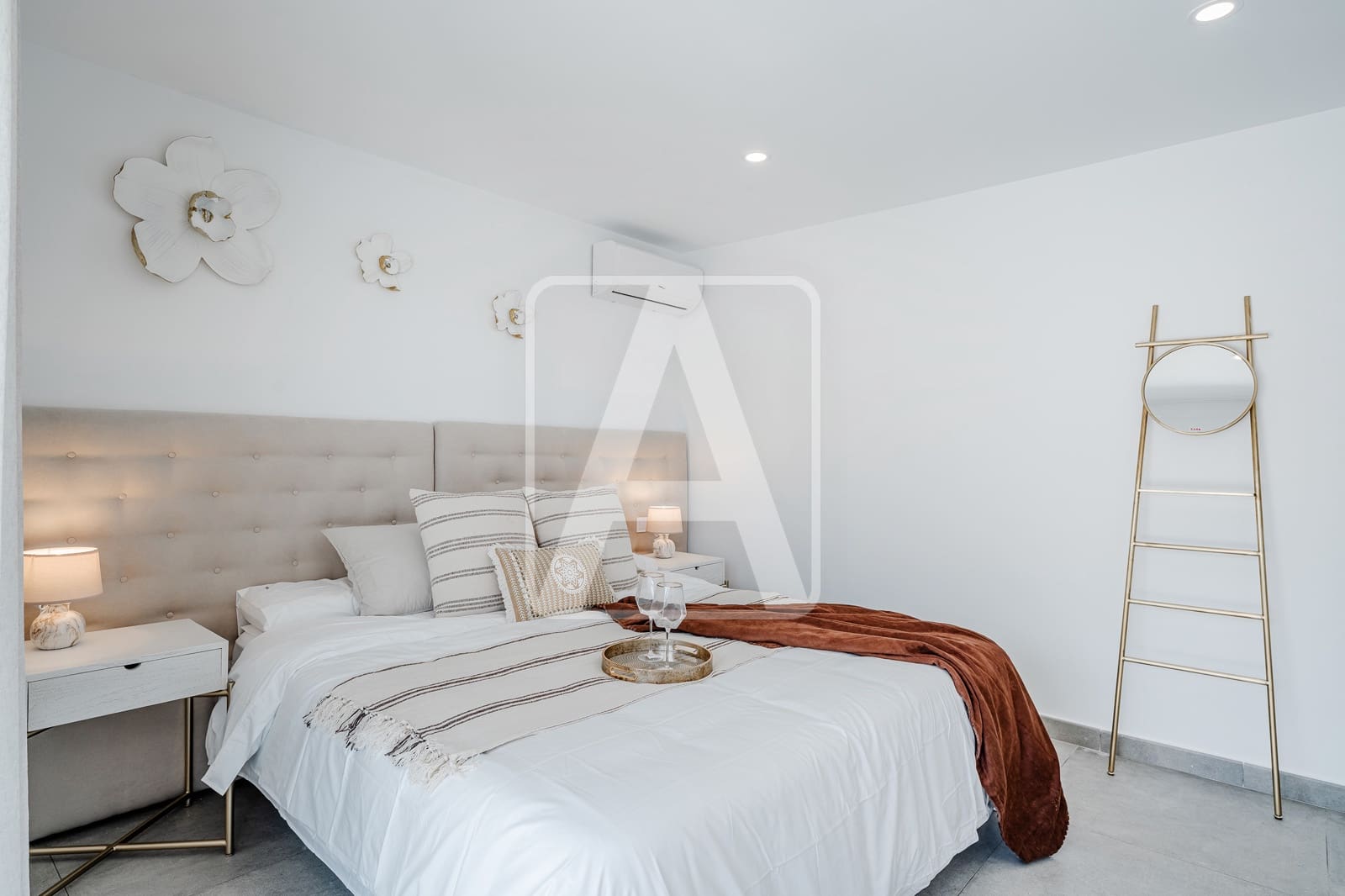 4 makuuhuone Huvila myytävänä paikassa Calpe / Calp mukana uima-altaan 
autotalli - 1 149 000 € (Ref: 9542104)