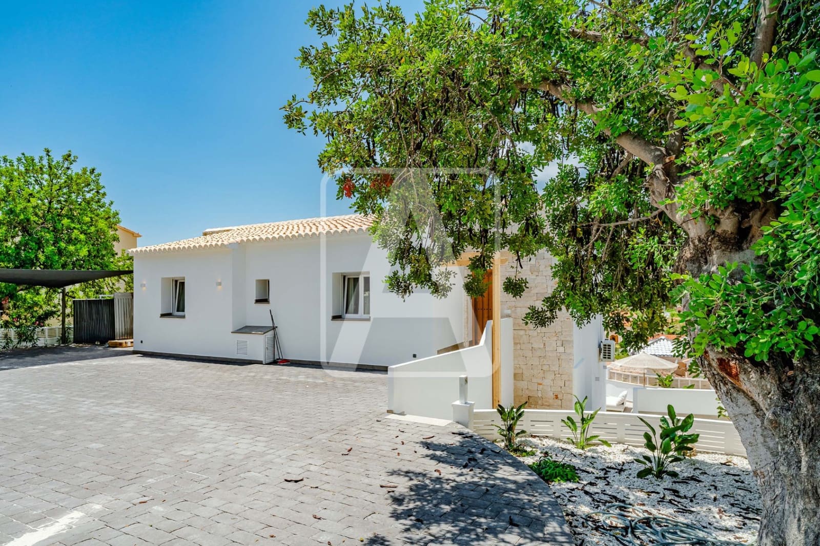 4 makuuhuone Huvila myytävänä paikassa Calpe / Calp mukana uima-altaan 
autotalli - 1 149 000 € (Ref: 9542104)