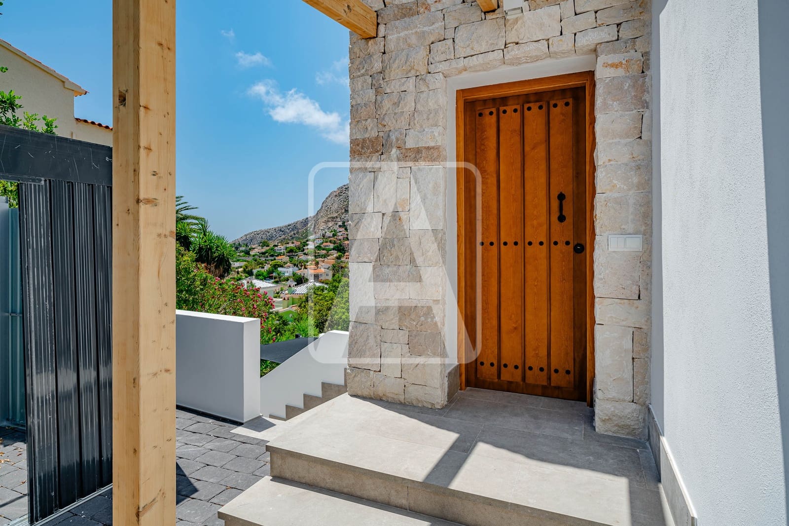 4 makuuhuone Huvila myytävänä paikassa Calpe / Calp mukana uima-altaan 
autotalli - 1 149 000 € (Ref: 9542104)