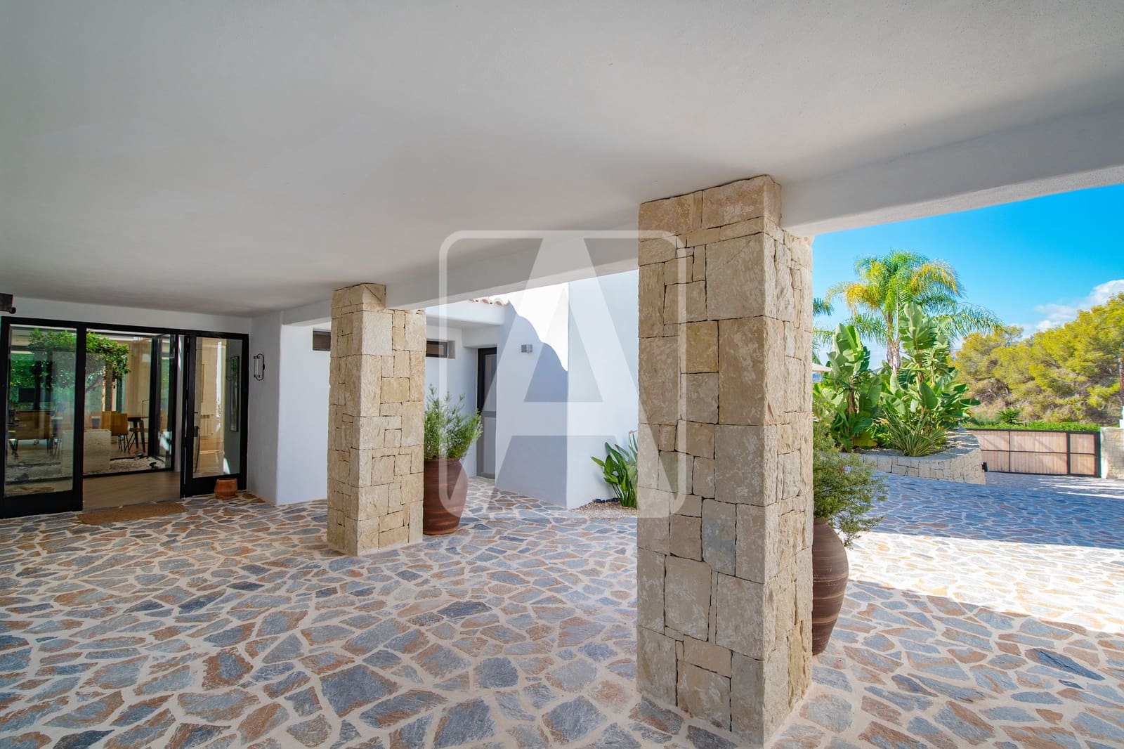 6 slaapkamer Villa te koop in Benissa met garage - € 2.150.000 (Ref: 9553206)