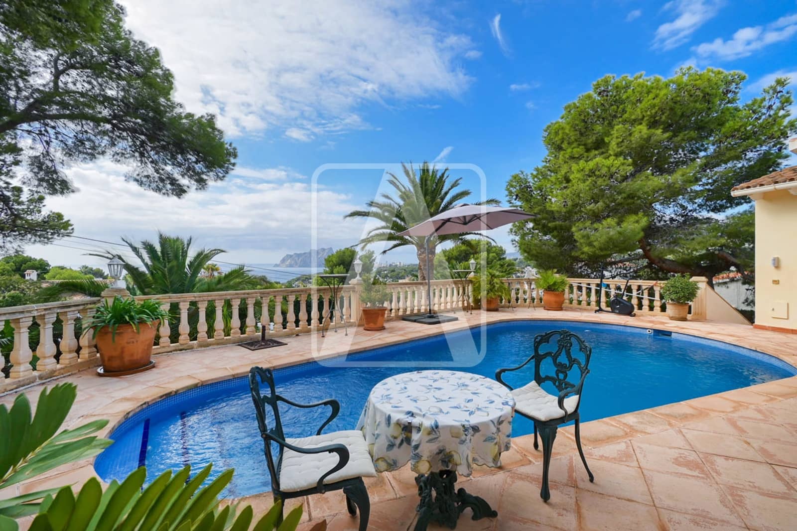 3 slaapkamer Villa te koop in Benissa met zwembad garage - € 1.295.000 (Ref: 9553207)