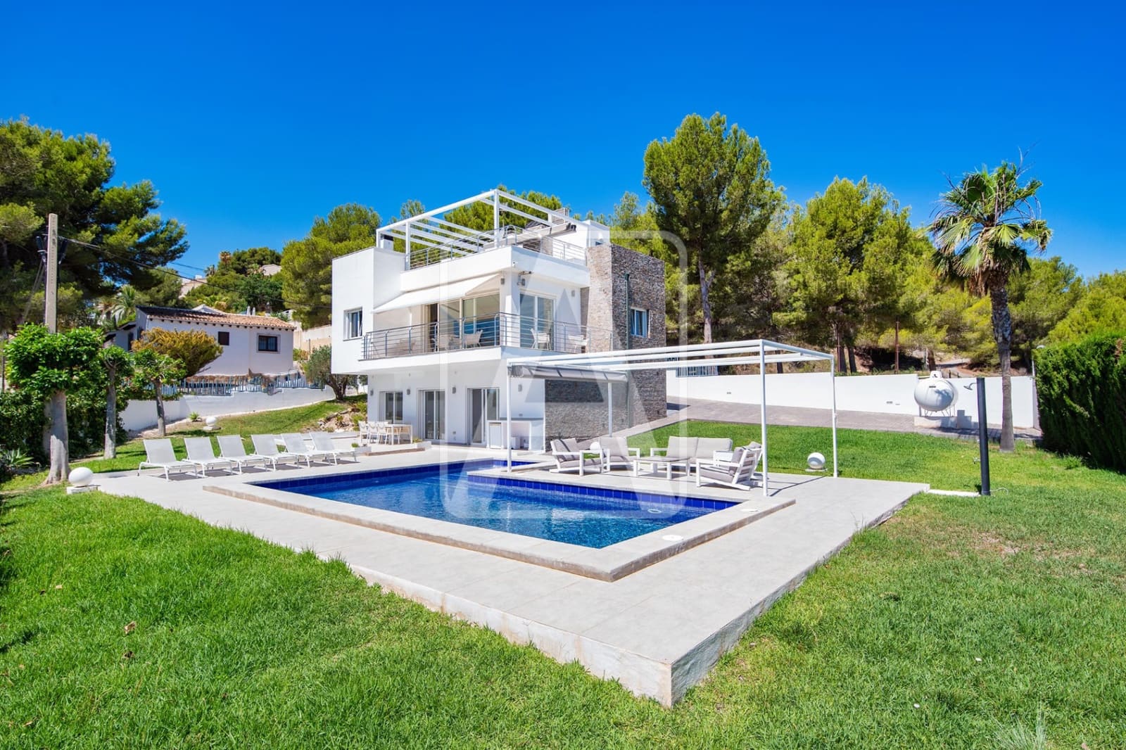 3 bedroom Villa for sale in Moraira with pool garage - € 995,000 (Ref: 9590571)