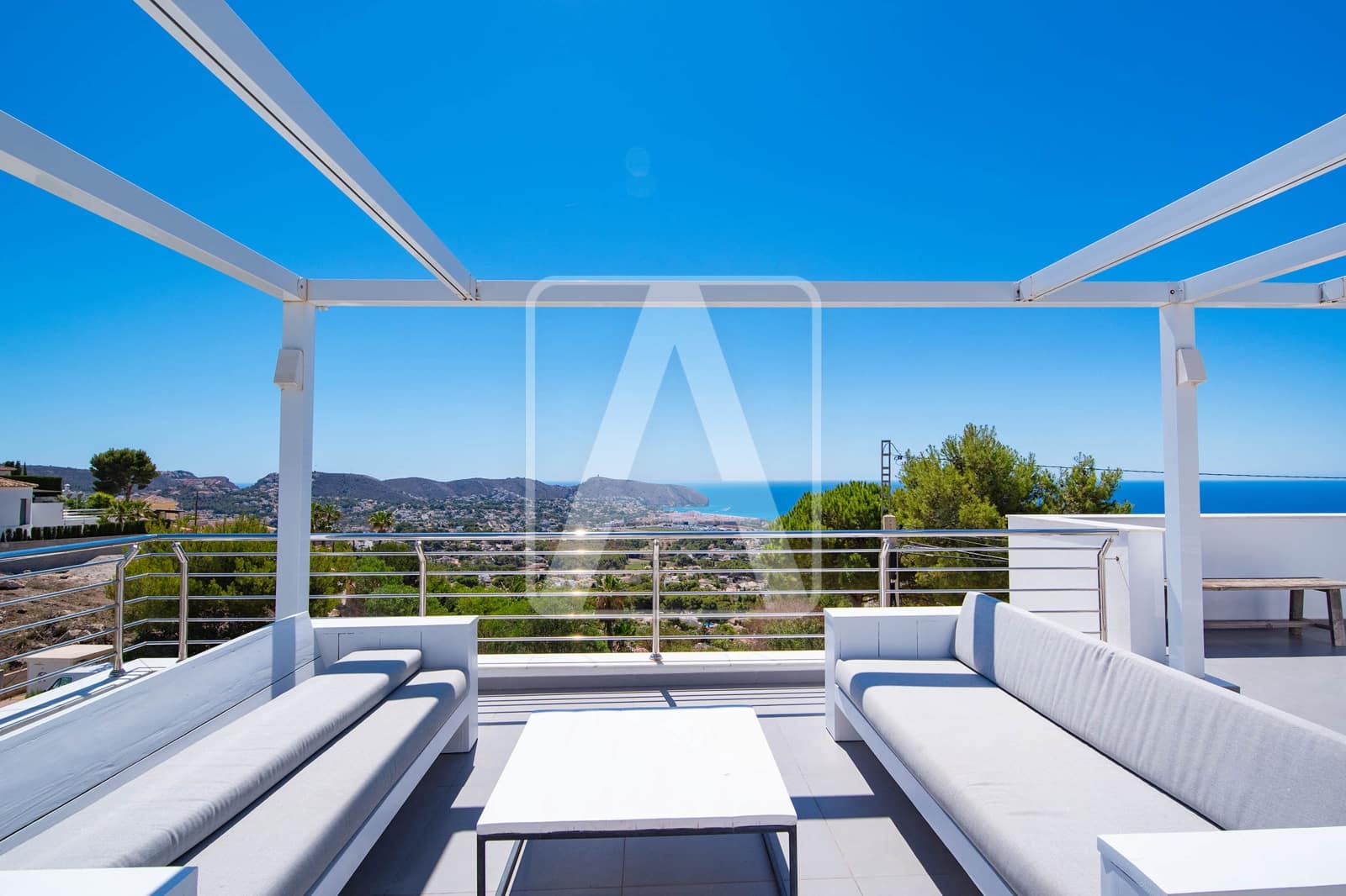 3 bedroom Villa for sale in Moraira with pool garage - € 995,000 (Ref: 9590571)