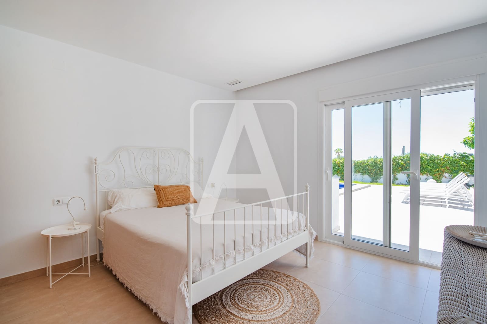 3 bedroom Villa for sale in Moraira with pool garage - € 995,000 (Ref: 9590571)