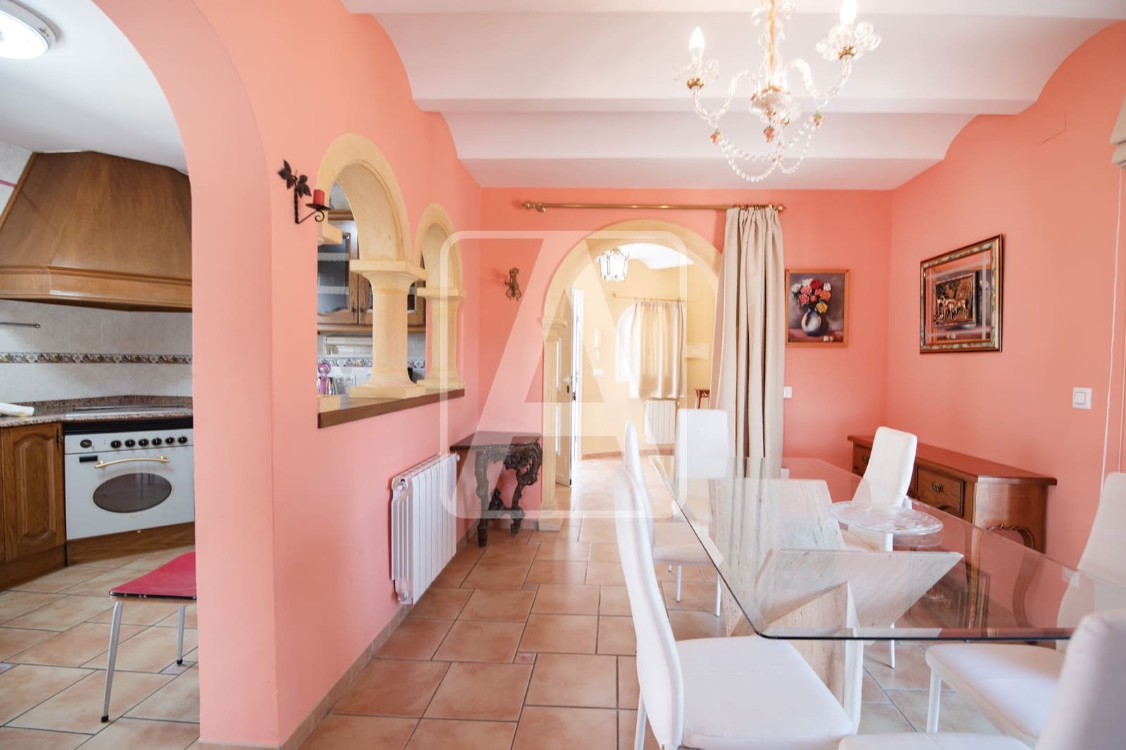 4 makuuhuone Huvila myytävänä paikassa Calpe / Calp mukana uima-altaan 
autotalli - 595 000 € (Ref: 9590572)