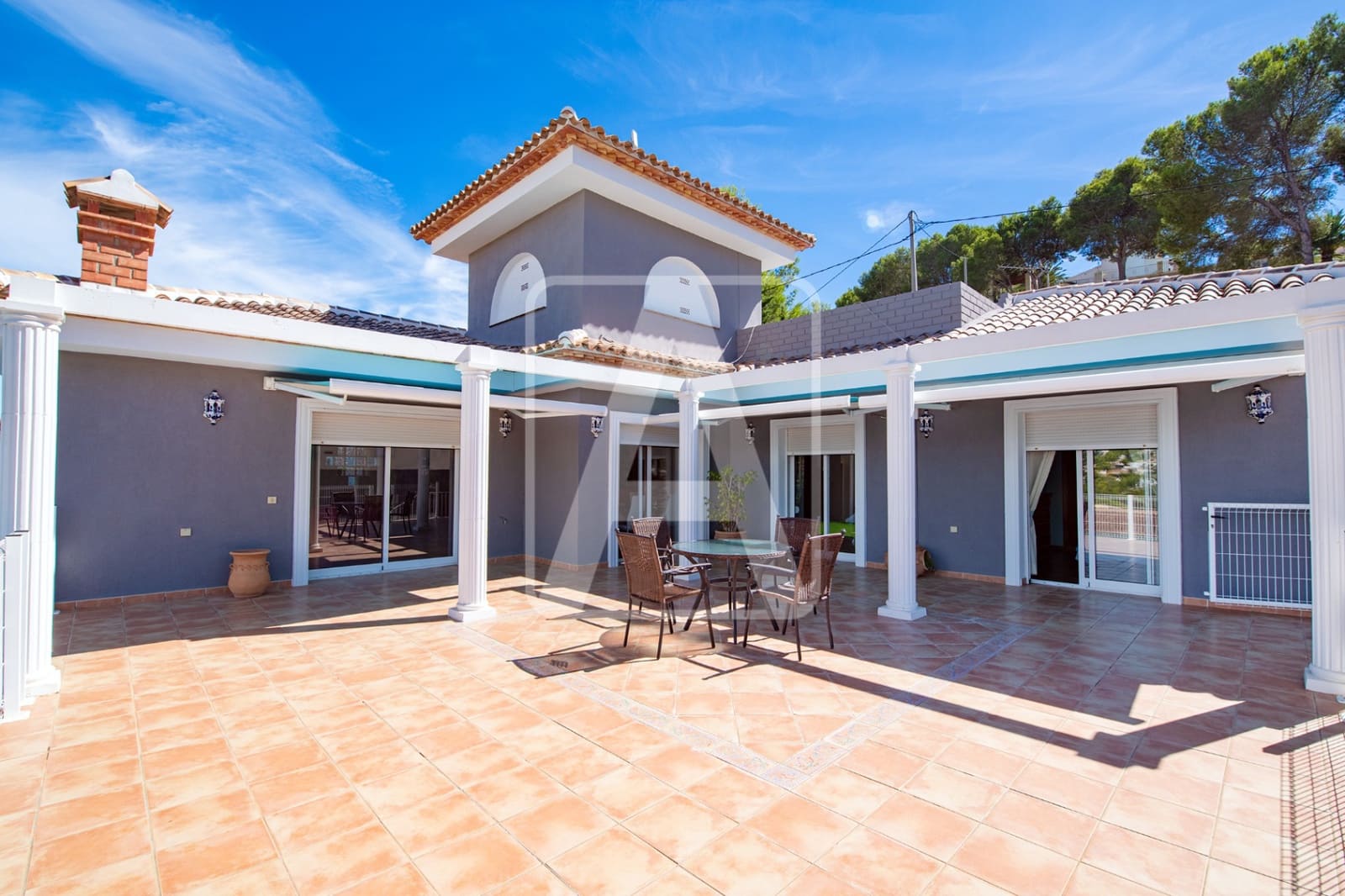 4 makuuhuone Huvila myytävänä paikassa Calpe / Calp mukana uima-altaan 
autotalli - 595 000 € (Ref: 9590572)