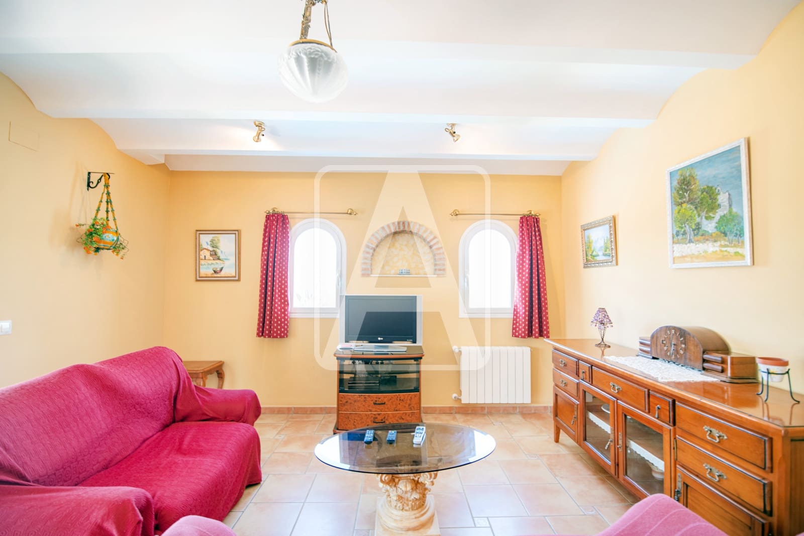 4 makuuhuone Huvila myytävänä paikassa Calpe / Calp mukana uima-altaan 
autotalli - 595 000 € (Ref: 9590572)