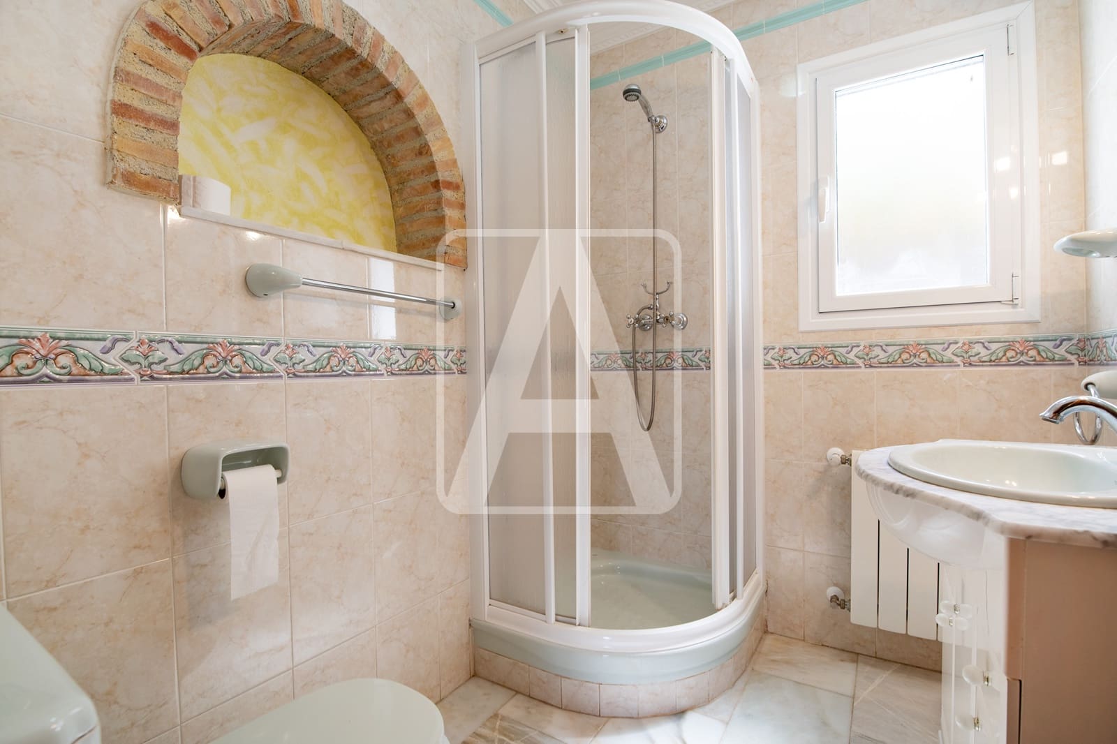 4 makuuhuone Huvila myytävänä paikassa Calpe / Calp mukana uima-altaan 
autotalli - 595 000 € (Ref: 9590572)