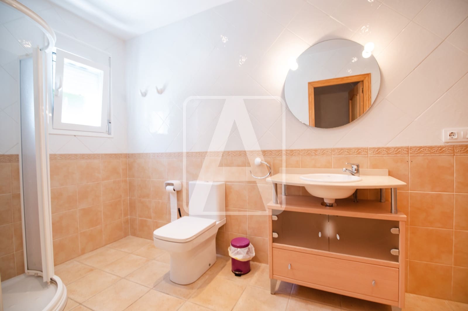 4 makuuhuone Huvila myytävänä paikassa Calpe / Calp mukana uima-altaan 
autotalli - 595 000 € (Ref: 9590572)