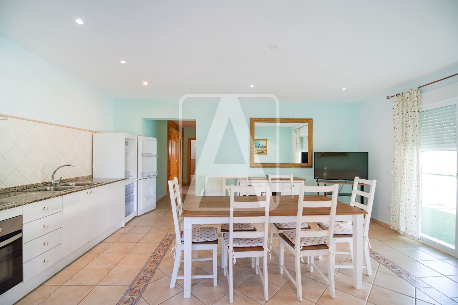 4 makuuhuone Huvila myytävänä paikassa Calpe / Calp mukana uima-altaan 
autotalli - 595 000 € (Ref: 9590572)