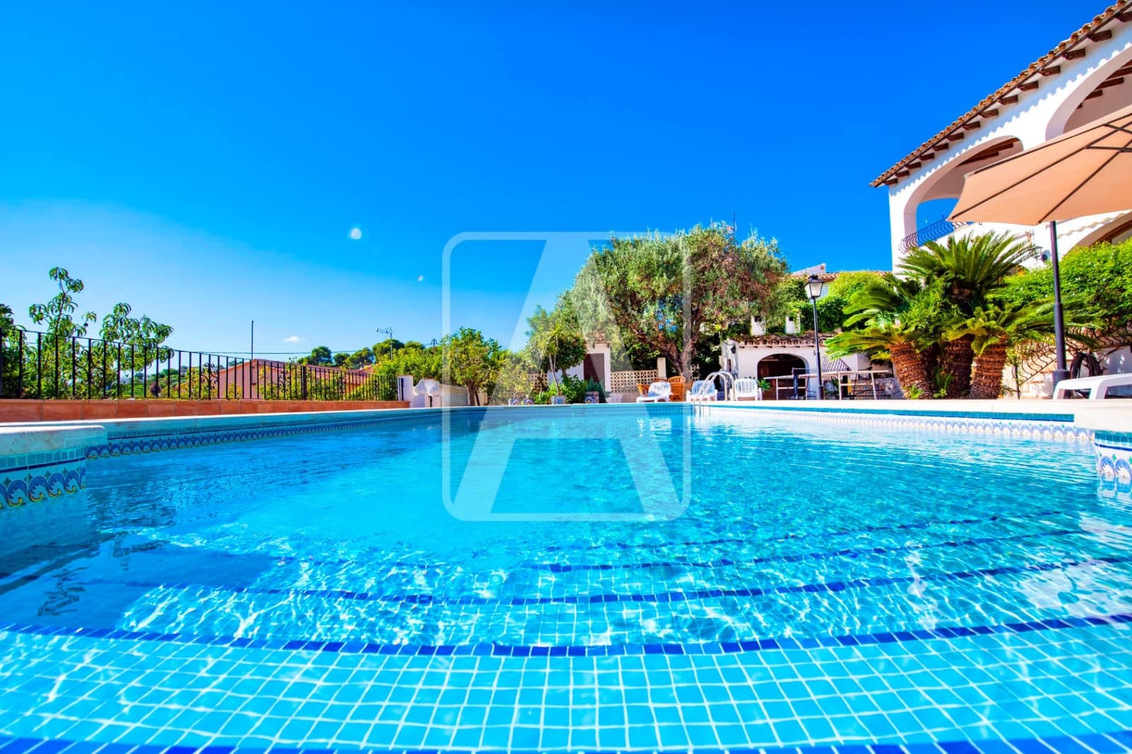 5 chambre Villa/Maison à vendre à Benissa avec piscine garage - 995 000 € (Ref: 9606495)