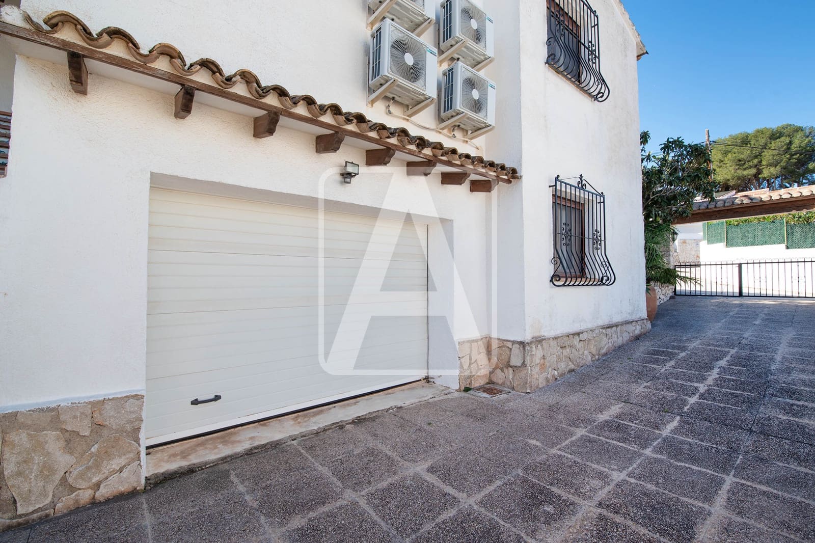 5 chambre Villa/Maison à vendre à Benissa avec piscine garage - 995 000 € (Ref: 9606495)