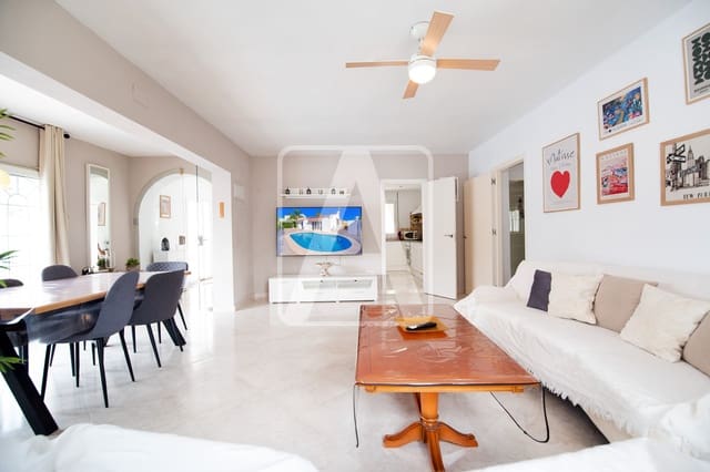 Chalet de 2 habitaciones en Calpe / Calp en venta con piscina garaje - 425.000 € (Ref: 9614267)