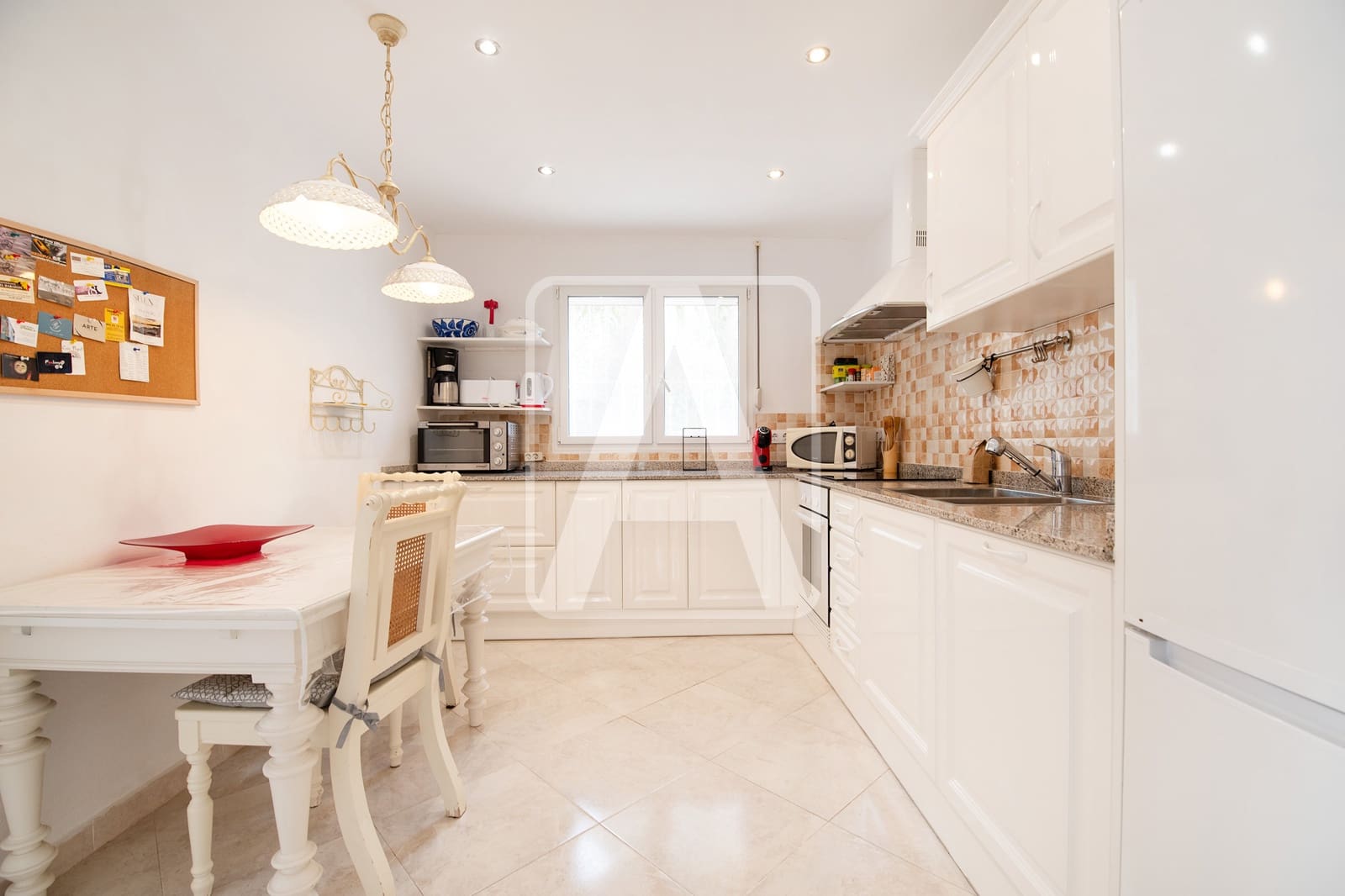 Chalet de 2 habitaciones en Calpe / Calp en venta con piscina garaje - 425.000 € (Ref: 9614267)