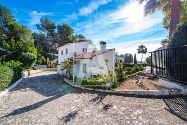 4 soverom Villa til salgs i Benissa med garasje - € 640 000 (Ref: 9630609)