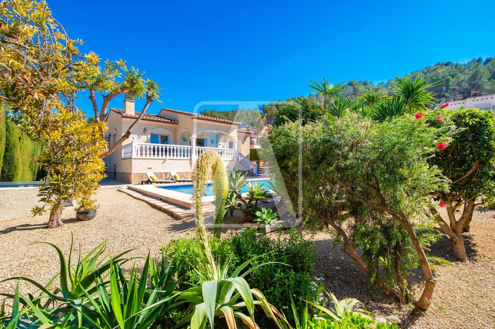 3 bedroom Villa for sale in Calpe / Calp with pool garage - € 525,000 (Ref: 9652438)