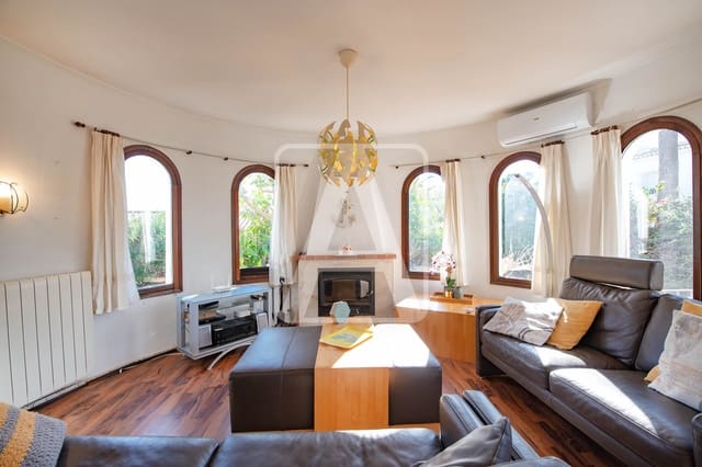 2 soverom Villa til salgs i Benissa med svømmebasseng garasje - € 415 000 (Ref: 9652439)