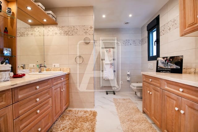 4 slaapkamer Villa te koop in Benissa met zwembad garage - € 2.490.000 (Ref: 9652441)