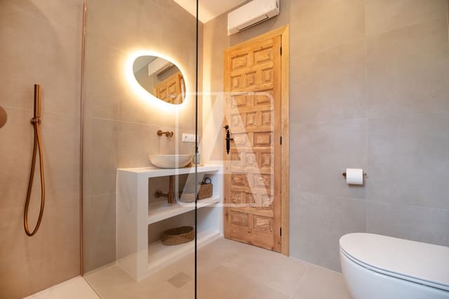 2 quarto Moradia para venda em Calpe / Calp com piscina garagem - 679 000 € (Ref: 9673575)