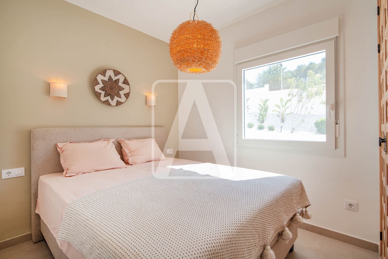 2 bedroom Villa for sale in Calpe / Calp with pool garage - € 679,000 (Ref: 9673575)