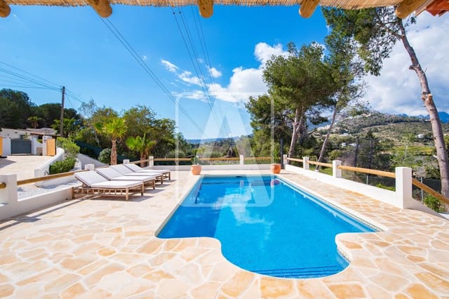 2 quarto Moradia para venda em Calpe / Calp com piscina garagem - 679 000 € (Ref: 9673575)