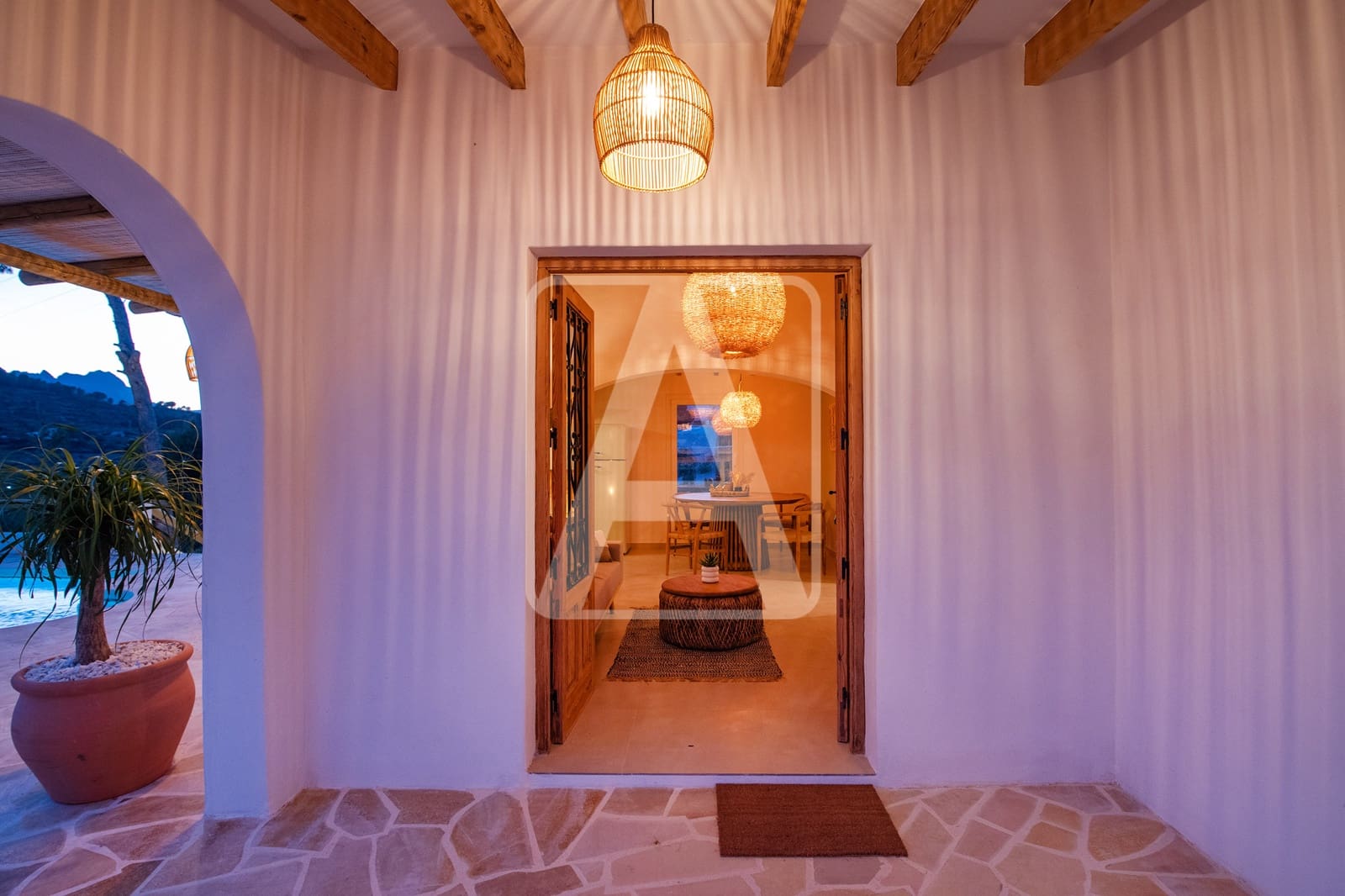 2 bedroom Villa for sale in Calpe / Calp with pool garage - € 679,000 (Ref: 9673575)