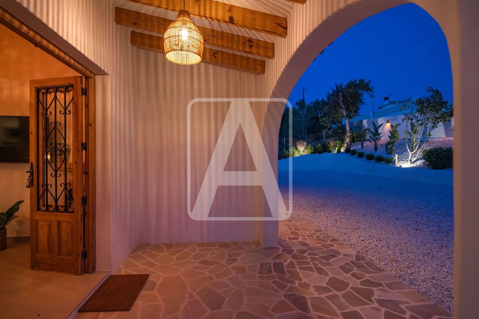 2 bedroom Villa for sale in Calpe / Calp with pool garage - € 679,000 (Ref: 9673575)