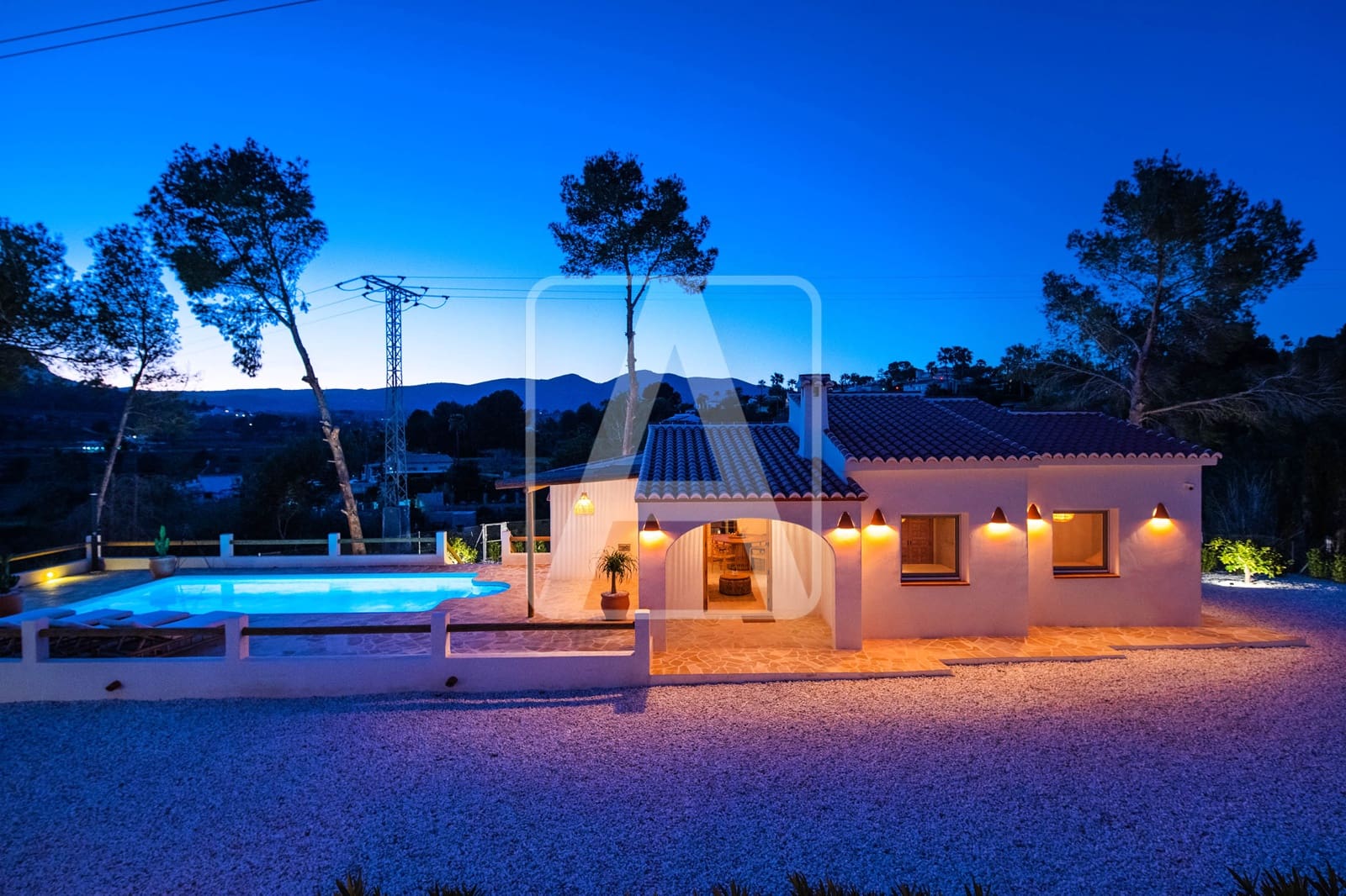 2 bedroom Villa for sale in Calpe / Calp with pool garage - € 679,000 (Ref: 9673575)