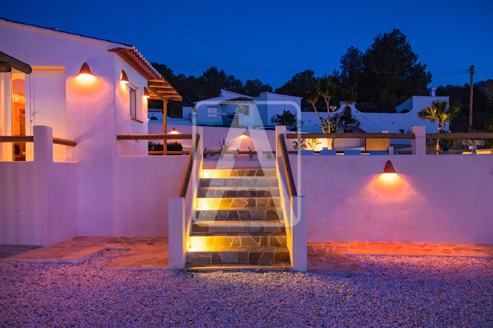 2 bedroom Villa for sale in Calpe / Calp with pool garage - € 679,000 (Ref: 9673575)