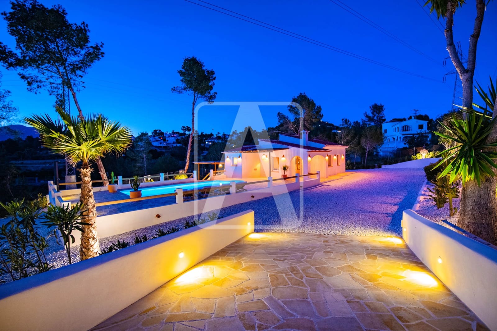 2 bedroom Villa for sale in Calpe / Calp with pool garage - € 679,000 (Ref: 9673575)