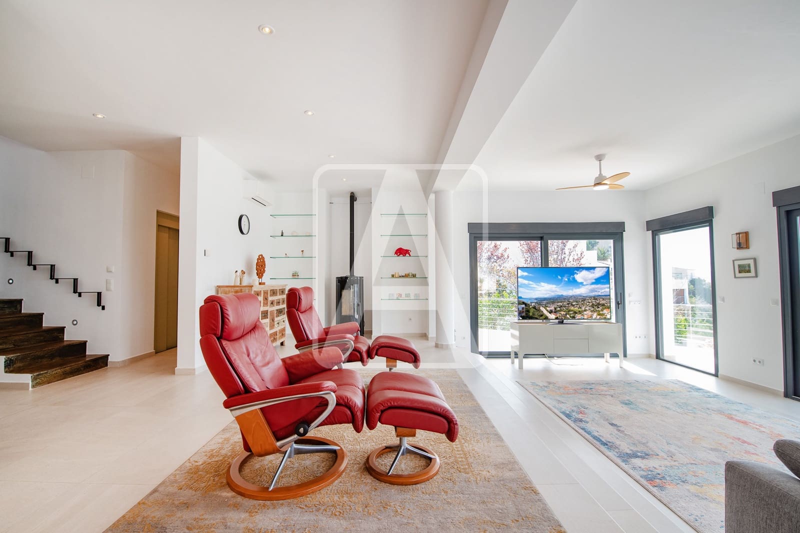 5 bedroom Villa for sale in Moraira with pool garage - € 1,495,000 (Ref: 9713366)