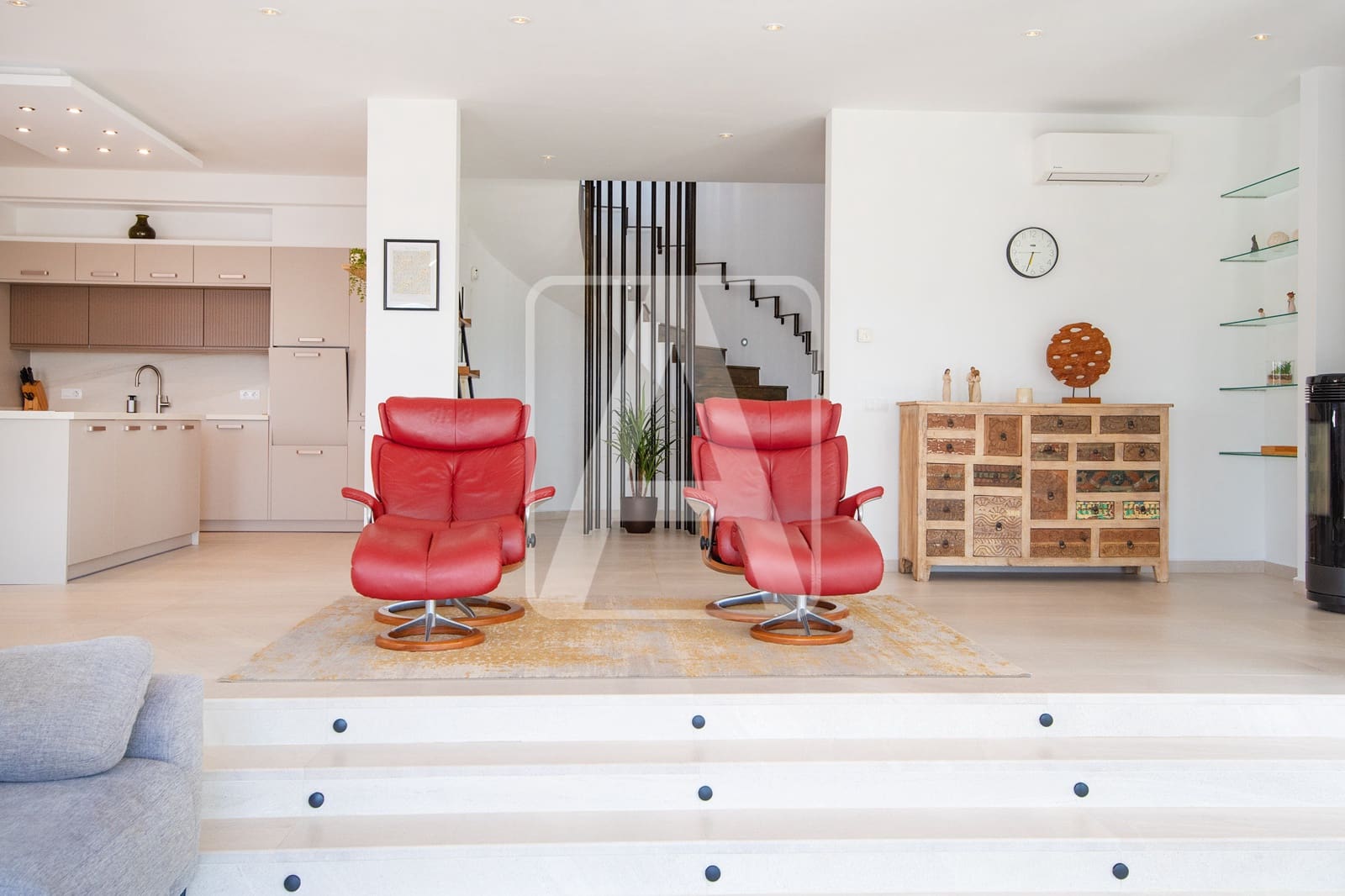 5 bedroom Villa for sale in Moraira with pool garage - € 1,495,000 (Ref: 9713366)