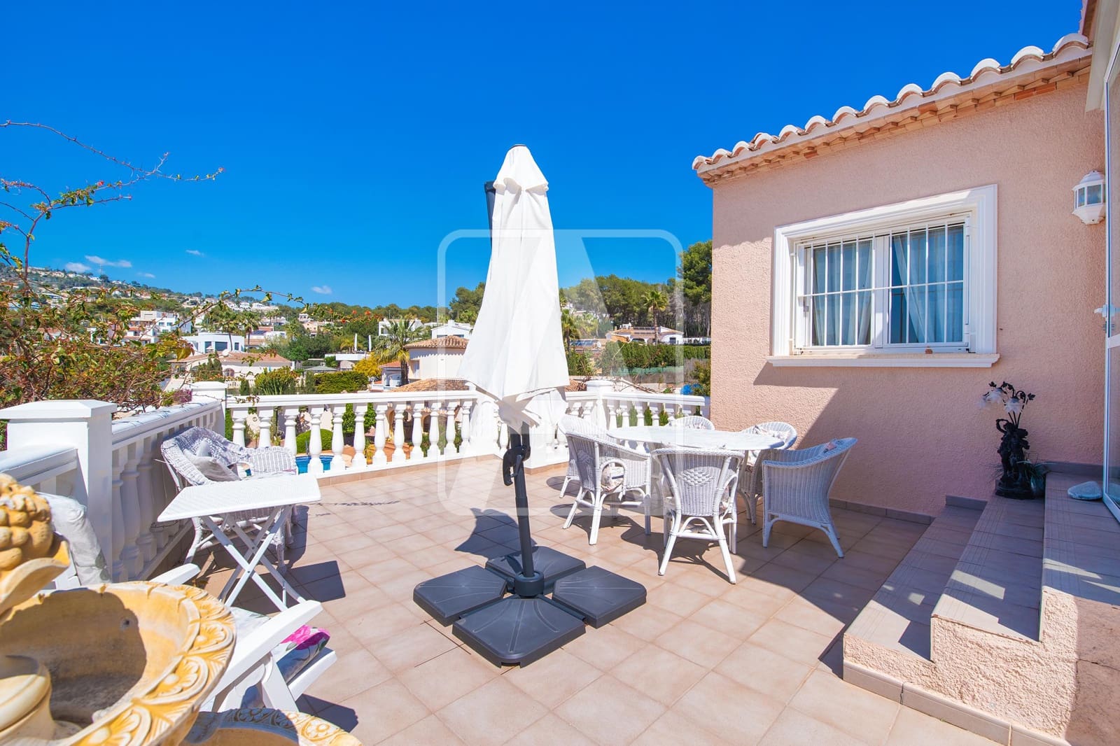 3 bedroom Villa for sale in Benissa with pool garage - € 655,000 (Ref: 9723564)