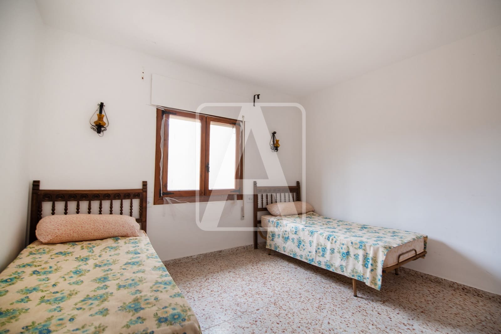2 bedroom Villa for sale in Benissa with garage - € 549,000 (Ref: 9733432)