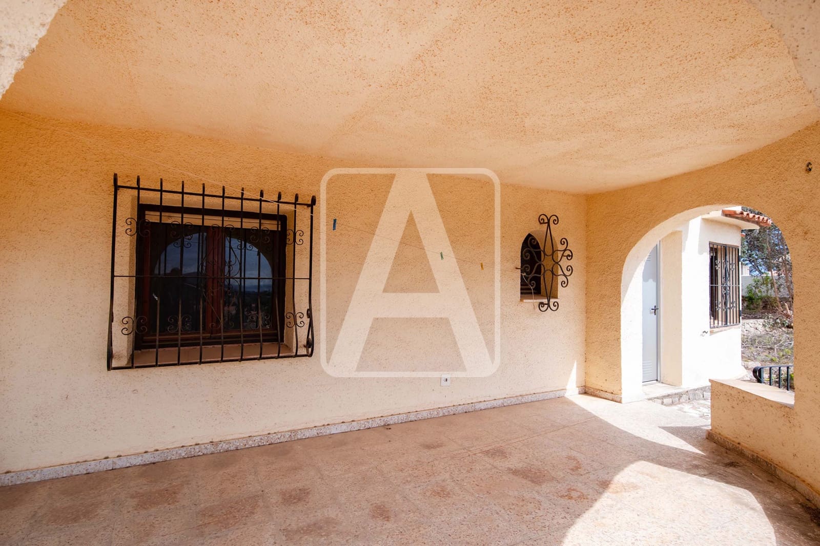 2 bedroom Villa for sale in Benissa with garage - € 549,000 (Ref: 9733432)