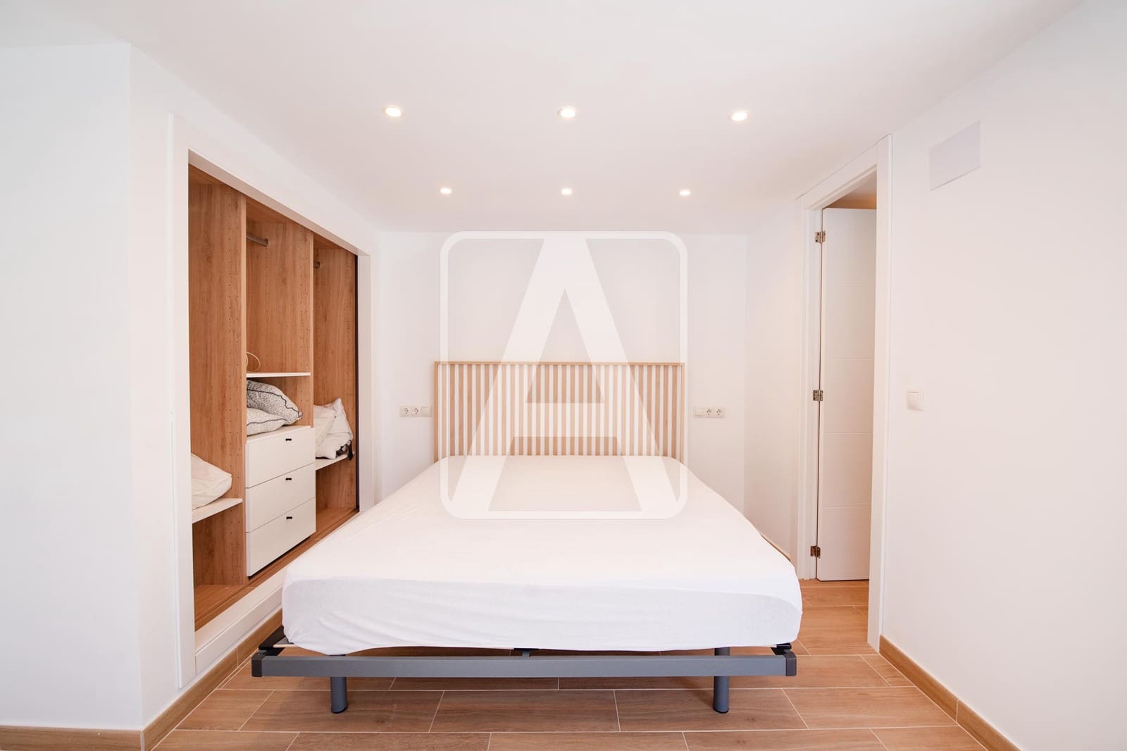 8 bedroom Villa for sale in Benissa with pool garage - € 1,500,000 (Ref: 9733433)