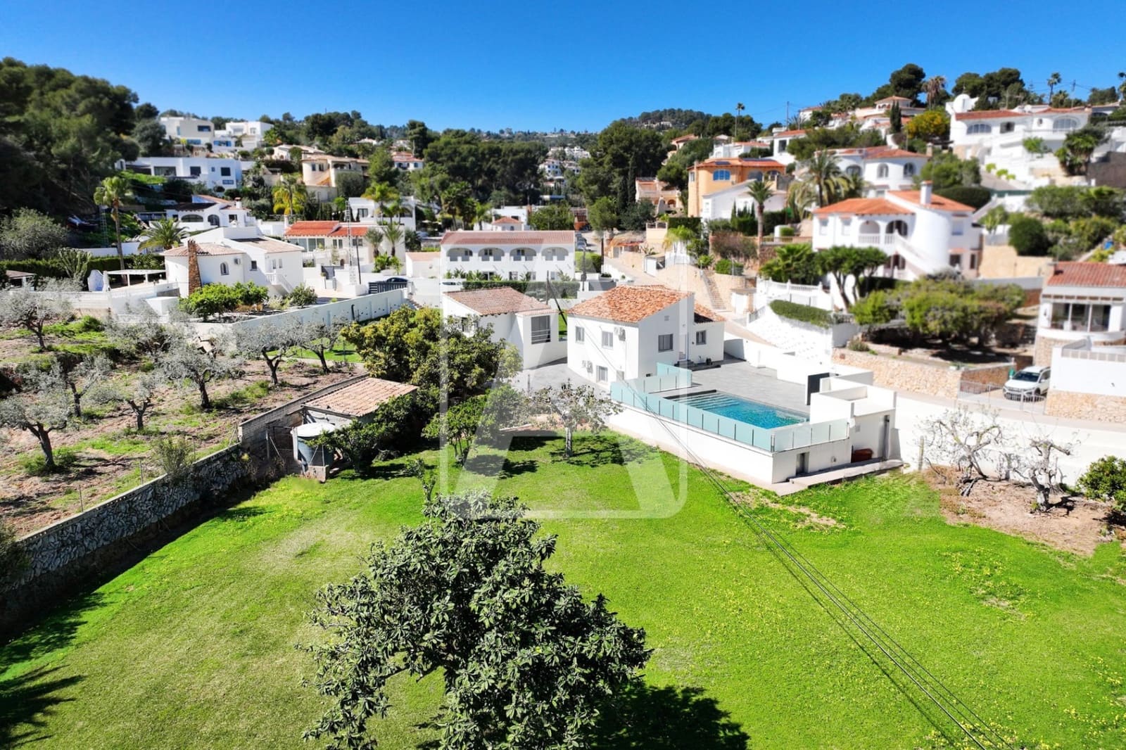 8 bedroom Villa for sale in Benissa with pool garage - € 1,500,000 (Ref: 9733433)