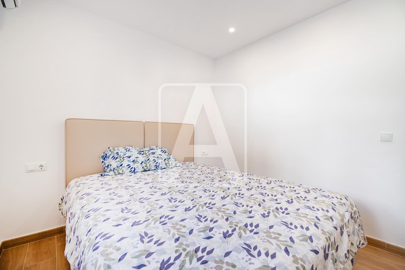 5 bedroom Villa for sale in Benissa with pool garage - € 950,000 (Ref: 9733434)