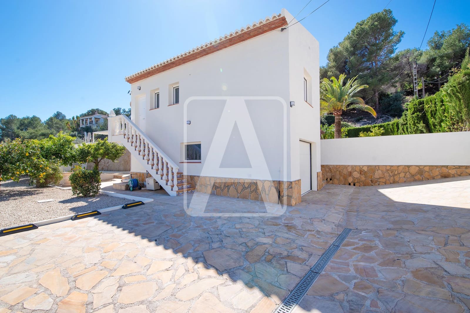 3 bedroom Villa for sale in Benissa with pool garage - € 675,000 (Ref: 9733435)