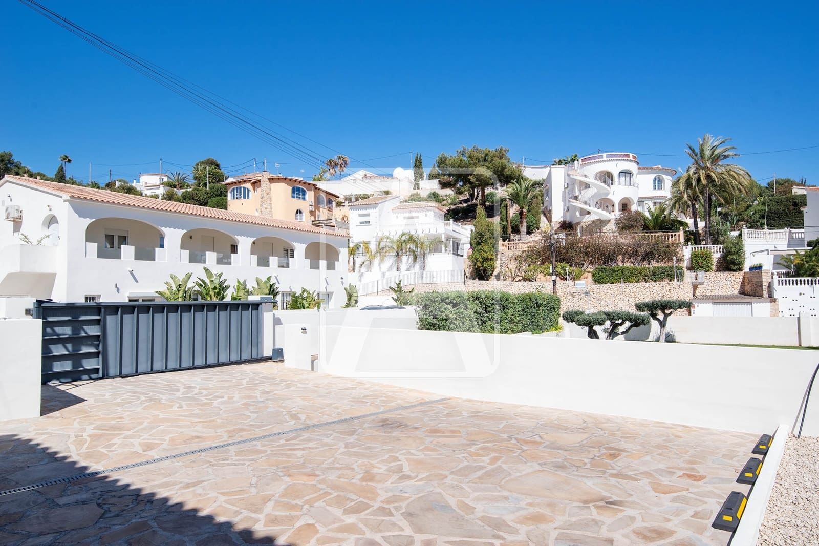 3 bedroom Villa for sale in Benissa with pool garage - € 675,000 (Ref: 9733435)