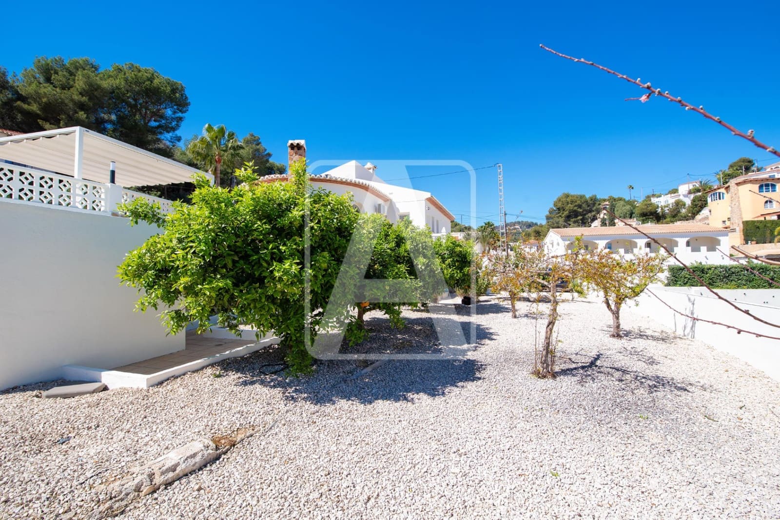 3 bedroom Villa for sale in Benissa with pool garage - € 675,000 (Ref: 9733435)