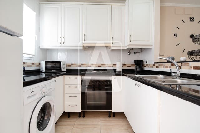 3 soverom Rekkehus til salgs i Calpe / Calp med svømmebasseng garasje - € 340 000 (Ref: 9734109)