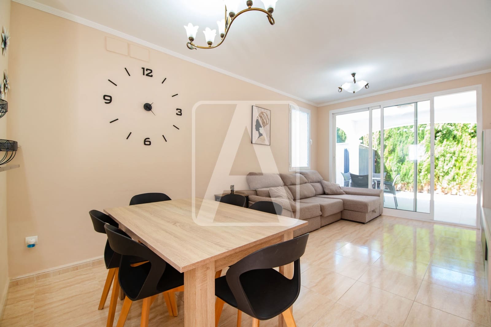 3 slaapkamer Rijtjeshuis te koop in Calpe / Calp met zwembad garage - € 340.000 (Ref: 9734109)