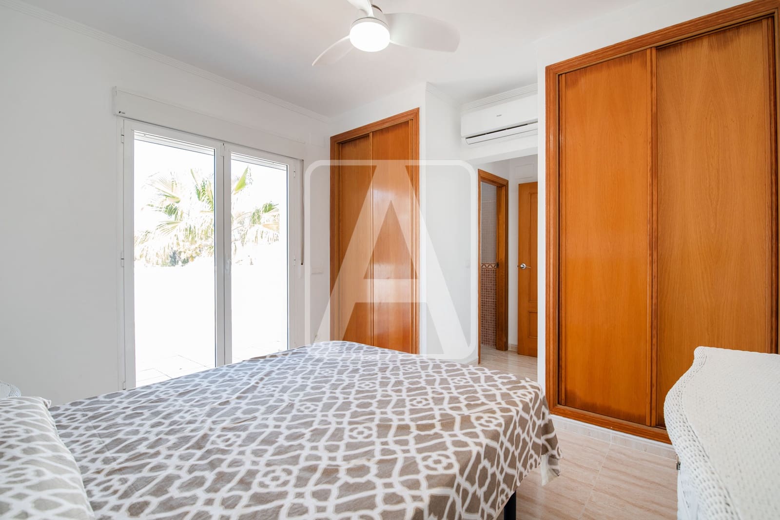 3 slaapkamer Rijtjeshuis te koop in Calpe / Calp met zwembad garage - € 340.000 (Ref: 9734109)