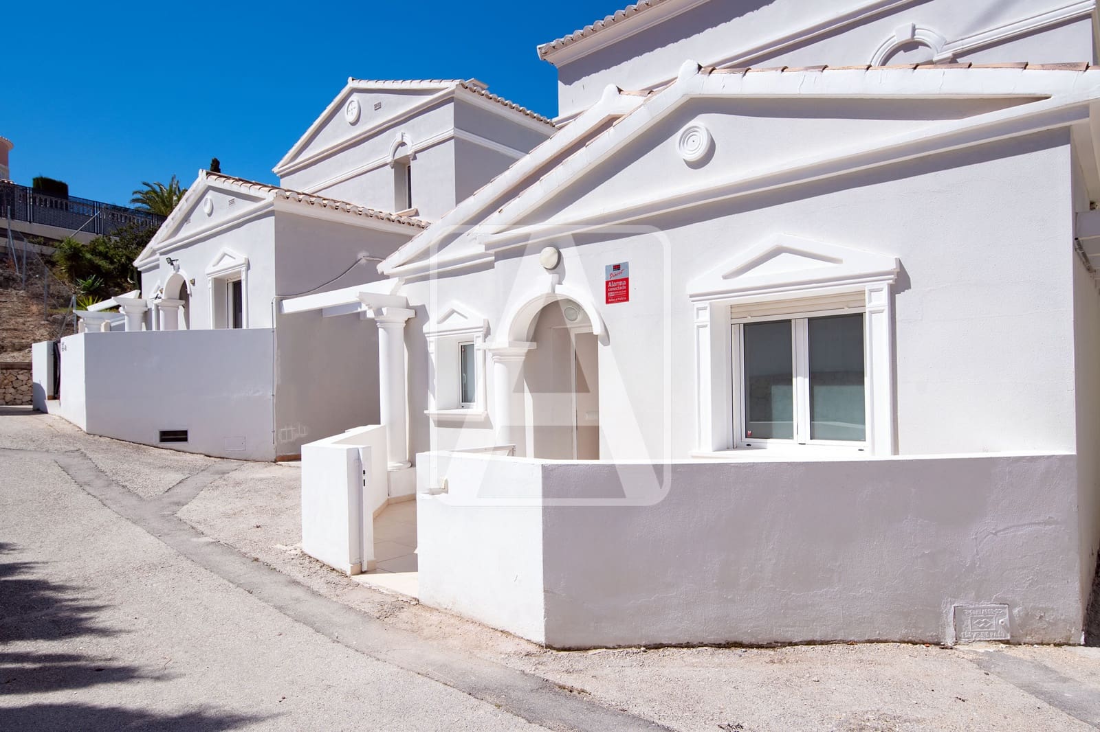 3 slaapkamer Rijtjeshuis te koop in Calpe / Calp met zwembad garage - € 340.000 (Ref: 9734109)