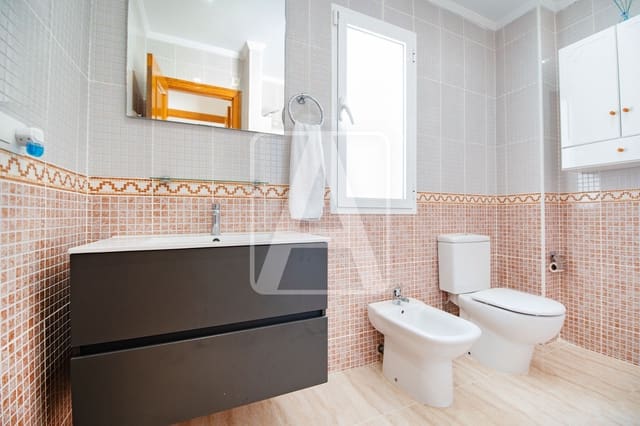 3 chambre Villa/Maison Mitoyenne à vendre à Calpe / Calp avec piscine garage - 340 000 € (Ref: 9734109)